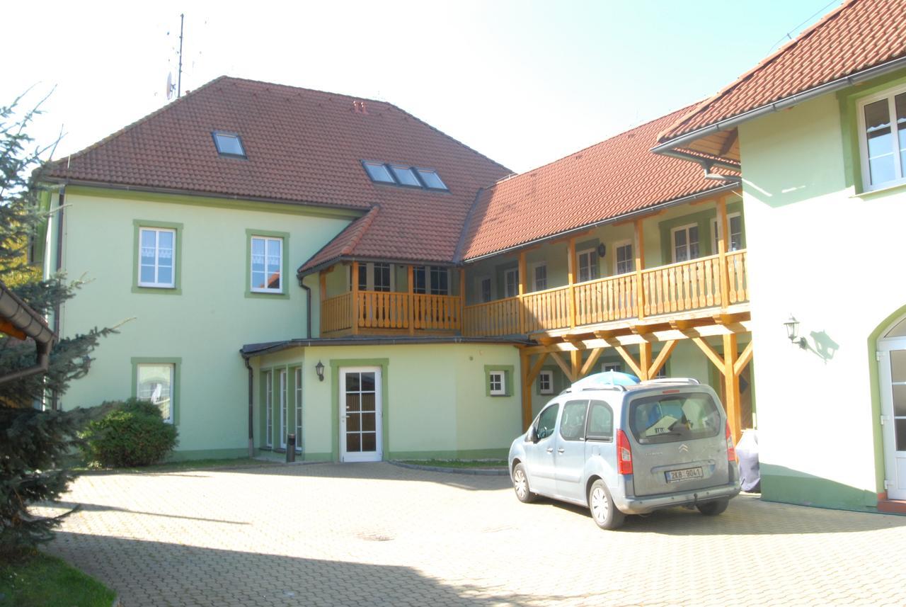 Hotel Atawa Rabí Buitenkant foto